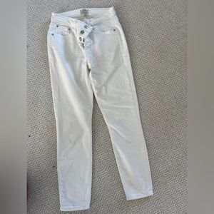 9” high-rise toothpick white jeans in 25